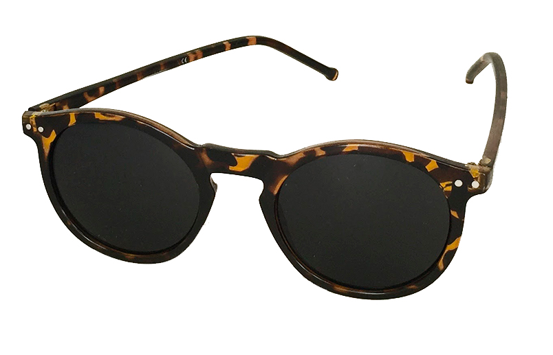 Runde schildkrÃ¶ten-braune Sonnenbrille mit dunklen GlÃ¤sern