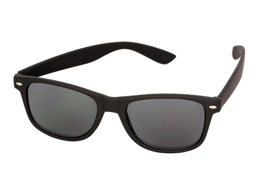 Schwarze Wayfarer mit mattem Gestell