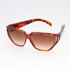 SchildkrÃ¶tensonnenbrille mit Blumen