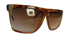 Hellbraune Sonnenbrille mit Kante - Design nr. 324